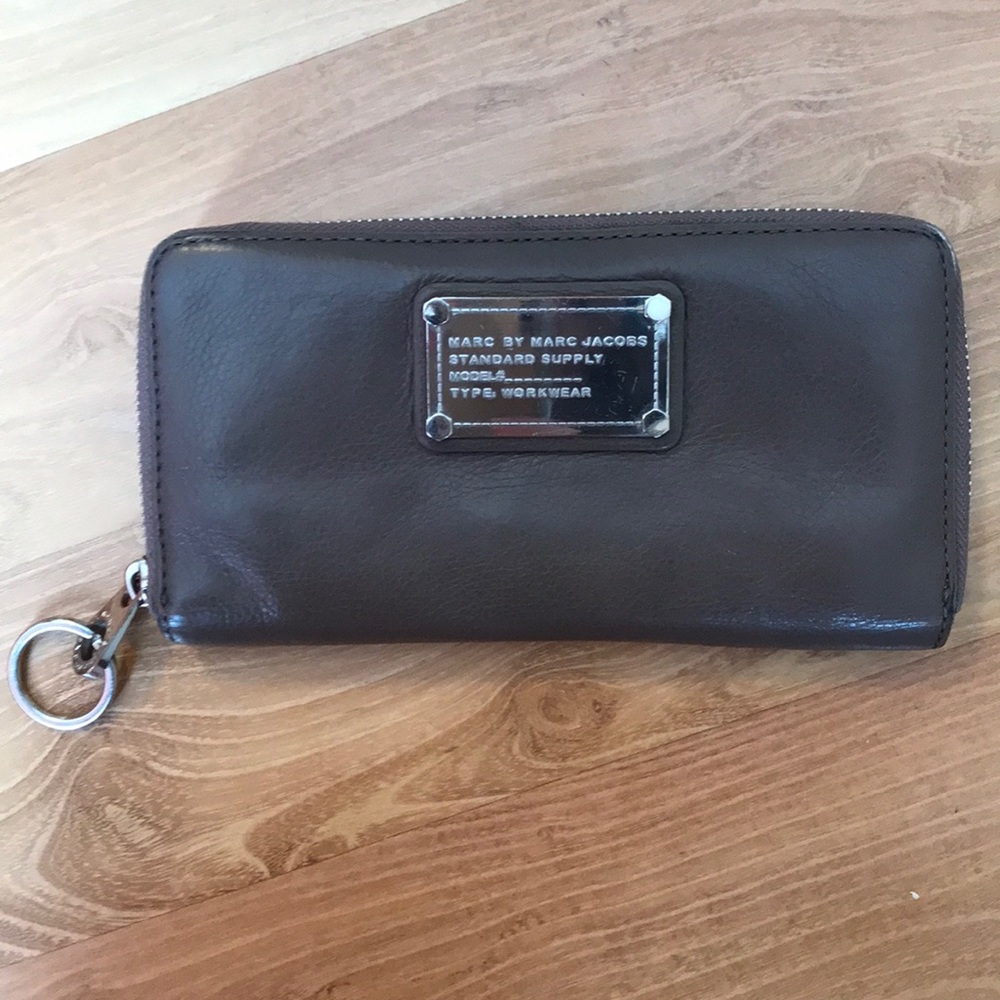 Marc by Marc Jacobs leather zip wallet in taupe